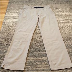 Men’s UA Khaki golf pants